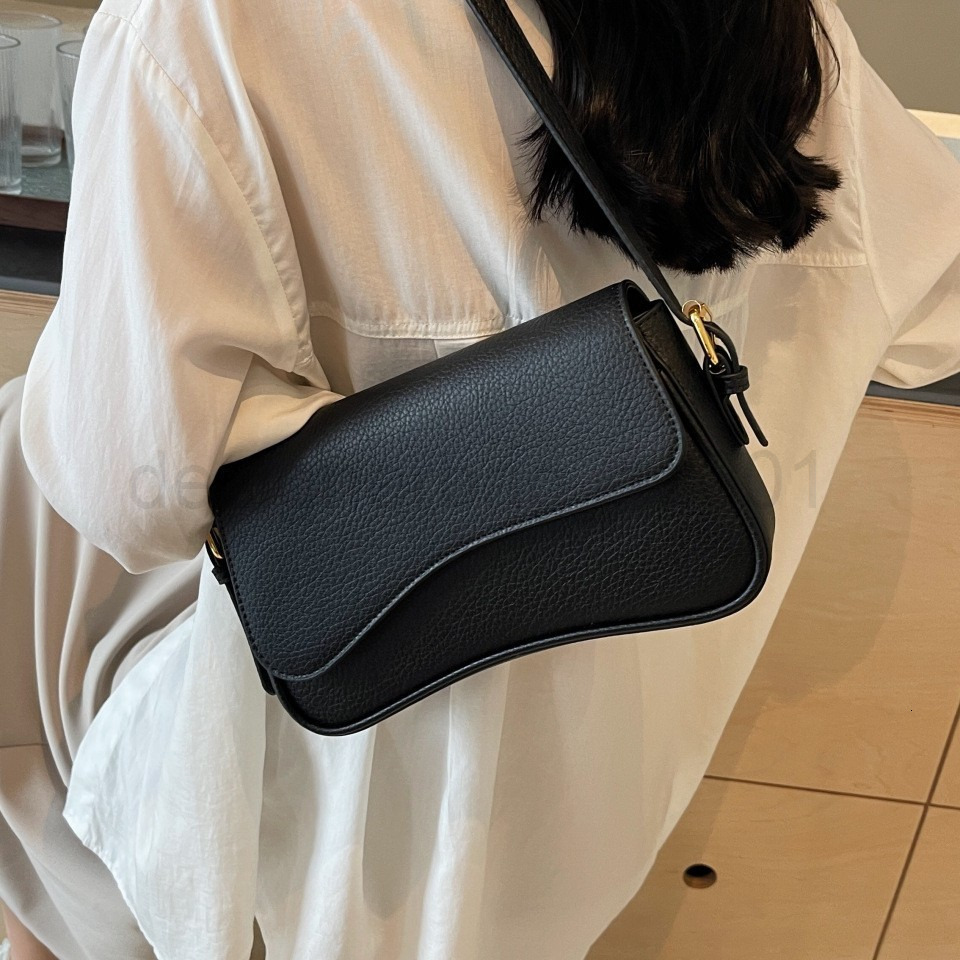 Classic Designer Bag Fashion 10a Top Woman Handbagevening Bags Texture Armpit for Women New Chain Shoulder Spring and Summer Simple Fashionable Crossb