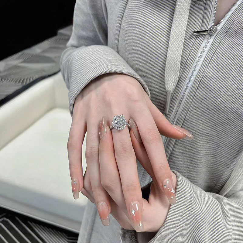 S925 Sterling Silver Wedding Rings Luxury Jewelry Oval Cut Lab White Moissanite Diamond Gemstones Elegant Party Women Fashion Accessories Engagement B