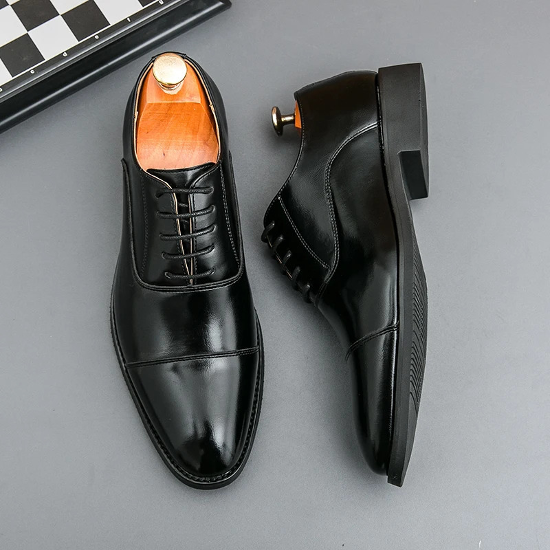 Classic Italian style mens derby formal shoes professional office leather shoes pointe toe handmade business wedding dress mens 241031