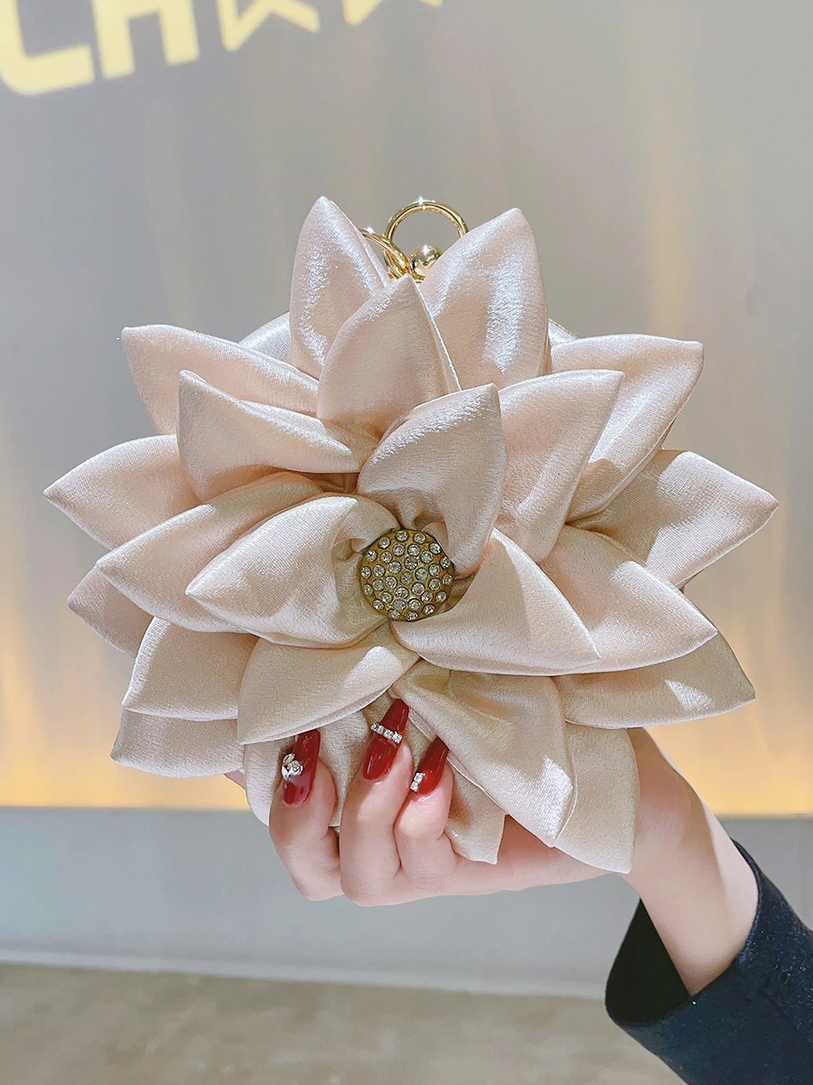 Fairy Bag 3D Flower Round Evening Bag Chinese Style Womens Clutch Wedding Wallet Party Handbag Satin Wallet 241031