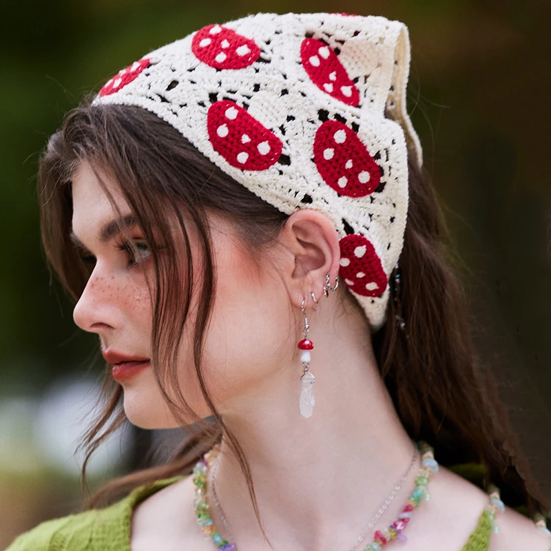 AWAYTR Crochet Bandana Daisy Flower Hair Scarf for Women 2022 Headbands Retro Turban Hairband Hair Accessories