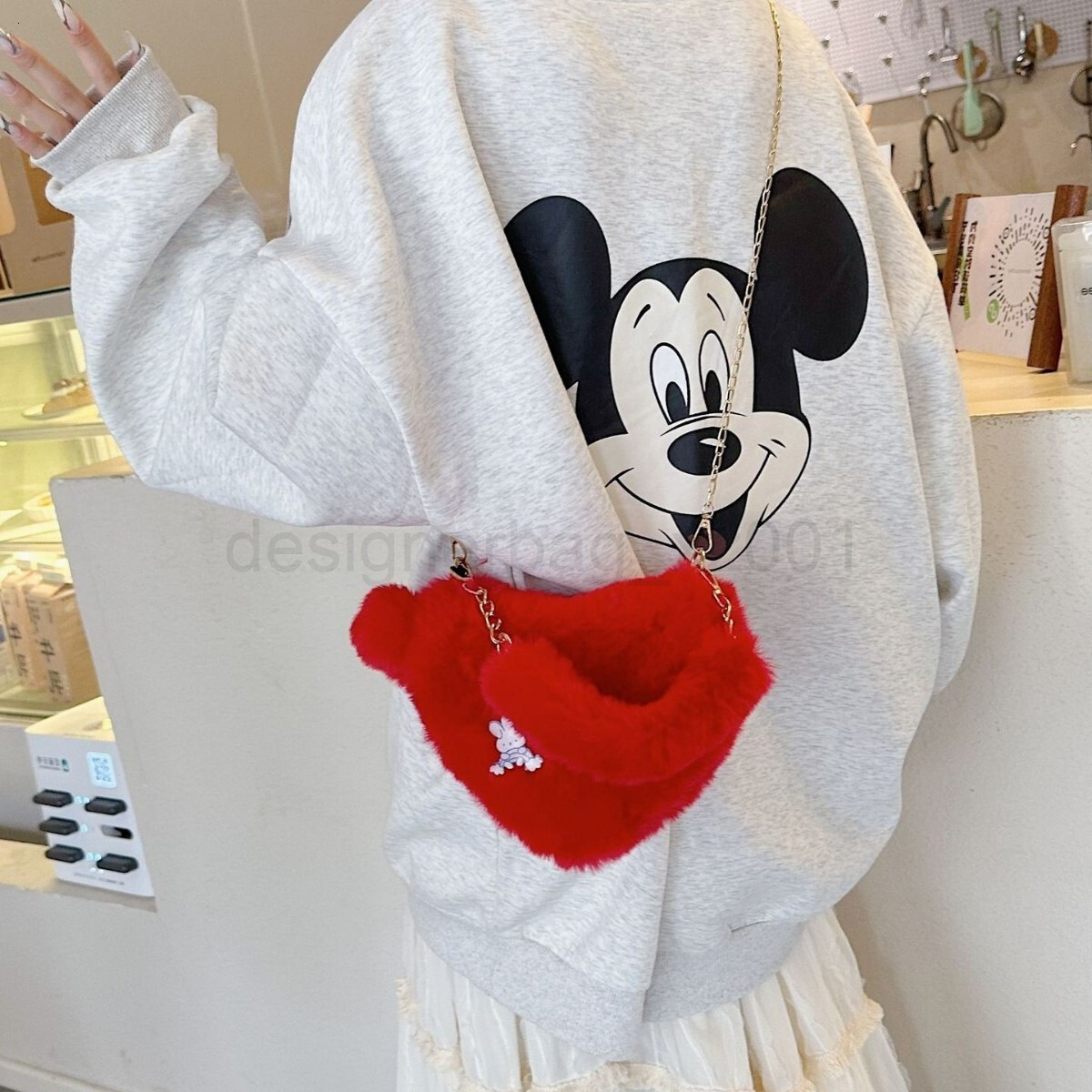 Classic Designer Bag Fashion 10a Top Woman Handbagevening Bags Autumn and Winter Small New Trendy Fashionable Love Hair Red Western Plush Single Shoul
