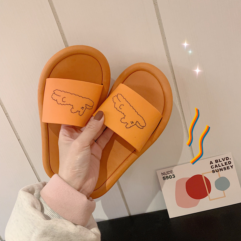 2024 New Slippers for Ladies Summer Shoes Cute cute cartoon slippers for indoor street sandals for girls Beach shower slide