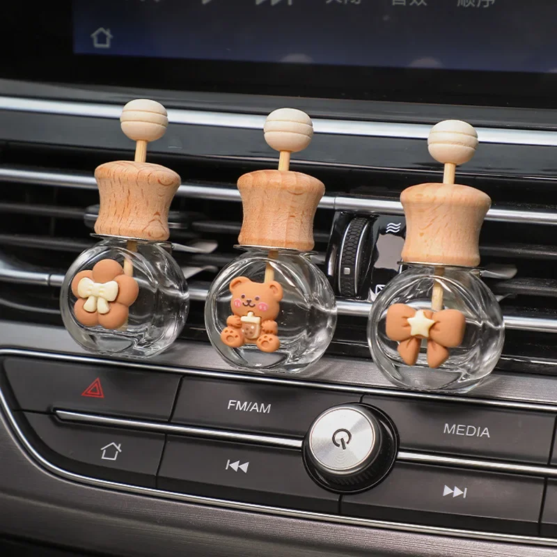 Cute Car Aromatherapy Pendant Air Conditioning Outlet Fashionable Aromatherapy Clip Essential Oil Empty Bottle Car Decoration