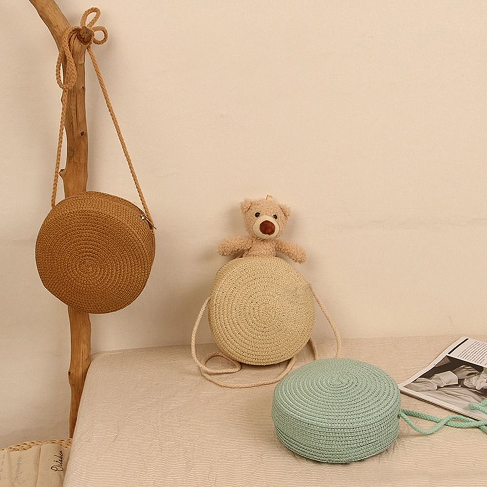 Hot Sale Round Woven Straw Bag Beach Crossbody Shoulder Bag Cute Rattan Handmade Knitted Candy Color Small Handbag for Women