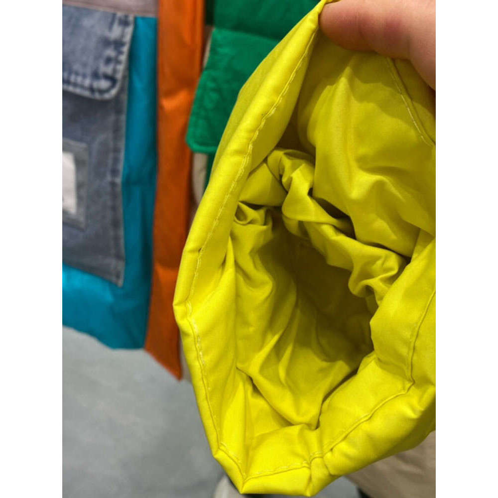 Oversize Denim Spliced Down Jacket Women Large Pockets Winter Coat Zipper Patchwork Puffer Jacket High Quality Windproof Thicken 513