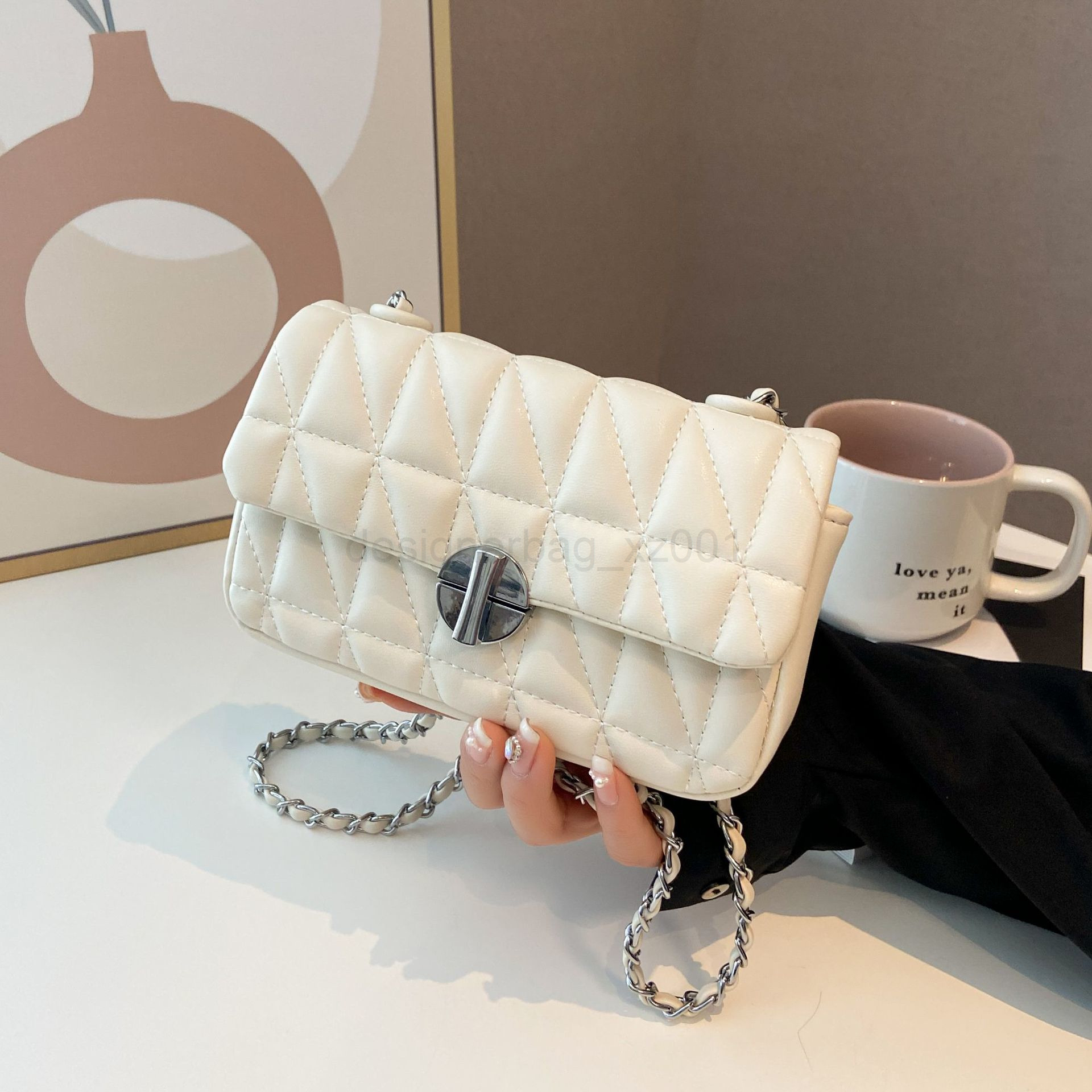 Bag Designer Fashion Classic 10a Top Woman Handbagevening Bags Springsummer New Advanced Texture Small Womens Diamond Grid Chain Single Shoulder Under