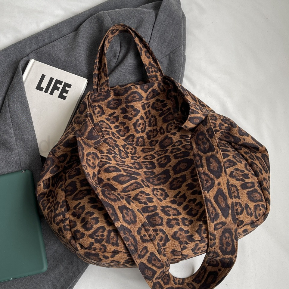Classic Designer Bag Fashion 10a Top Woman Handbagevening Bags Leopard Print Canvas Commuting Lazy Style for Women Fashionable Handheld Large Capacity