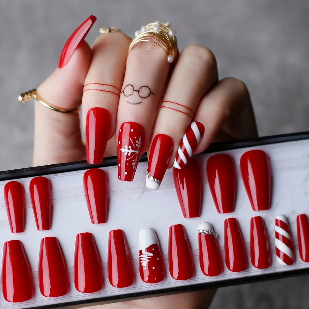 Christmas Candlelight Coffin Fake Nail with Acrylic Crystal Box DIY Style Art Fake Analysis Tips Press Nail Snow Christmas Hat 241031