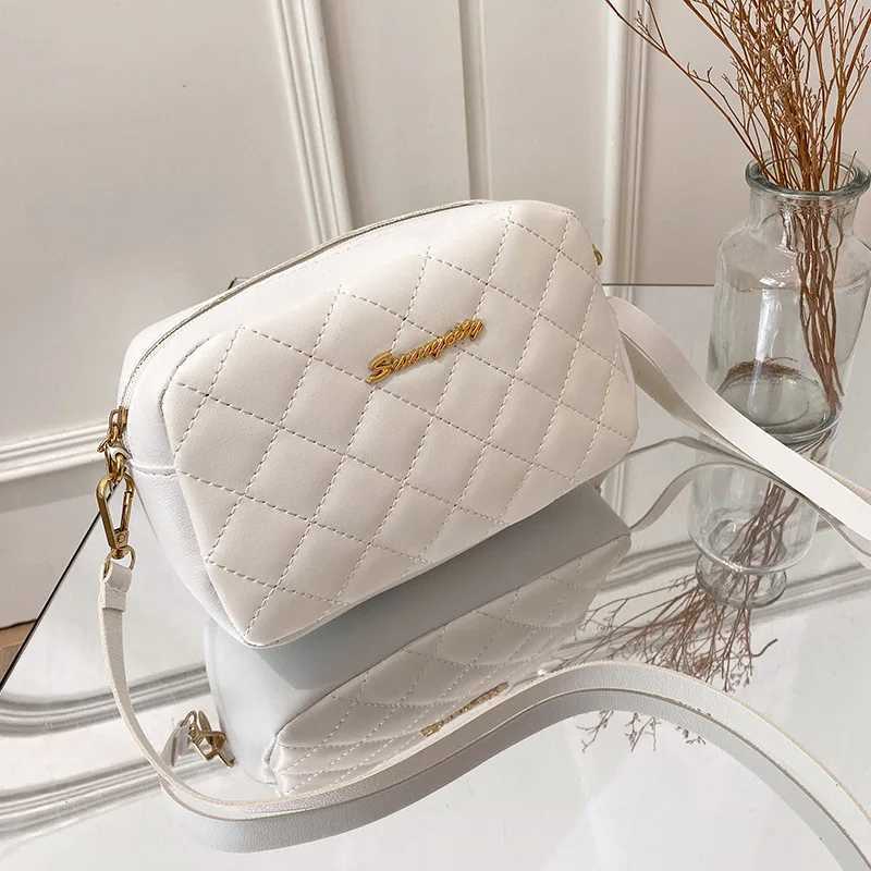 2024 Tassel Small Messenger Bag For Women Trend Lingge Embroidery Camera Female Shoulder Bag Fashion Chain Ladies Crossbody Bags LX241104