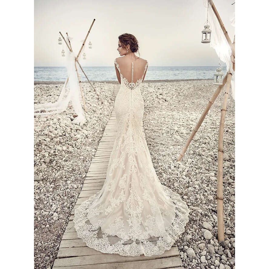2018 Beach Dresses Mermaid Appliques Gorgeous Sheer V-Neck And Back Cap Sleeve Vintage Lace Wedding Gowns Custom Made
