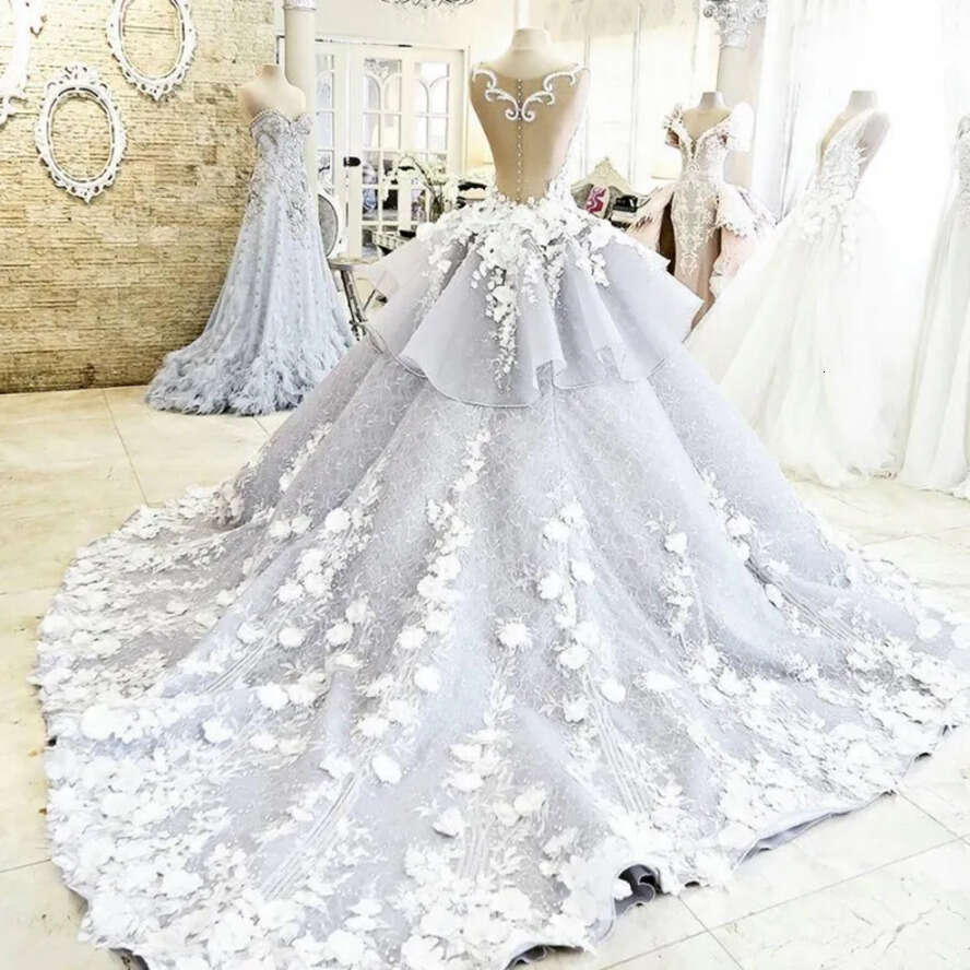Gorgeous Quinceanera Dresses Off Shoulder Lace Applique Beaded Further Beautiful Puffy Evening Pageant Gowns Princess Dress