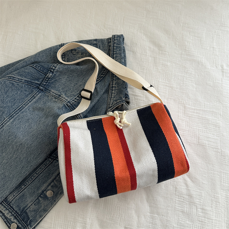 2025 Designer Autumn 3 New 2024 Large Capacity Women's Canvas Contrast Striped Single Shoulder Crossbody Bag