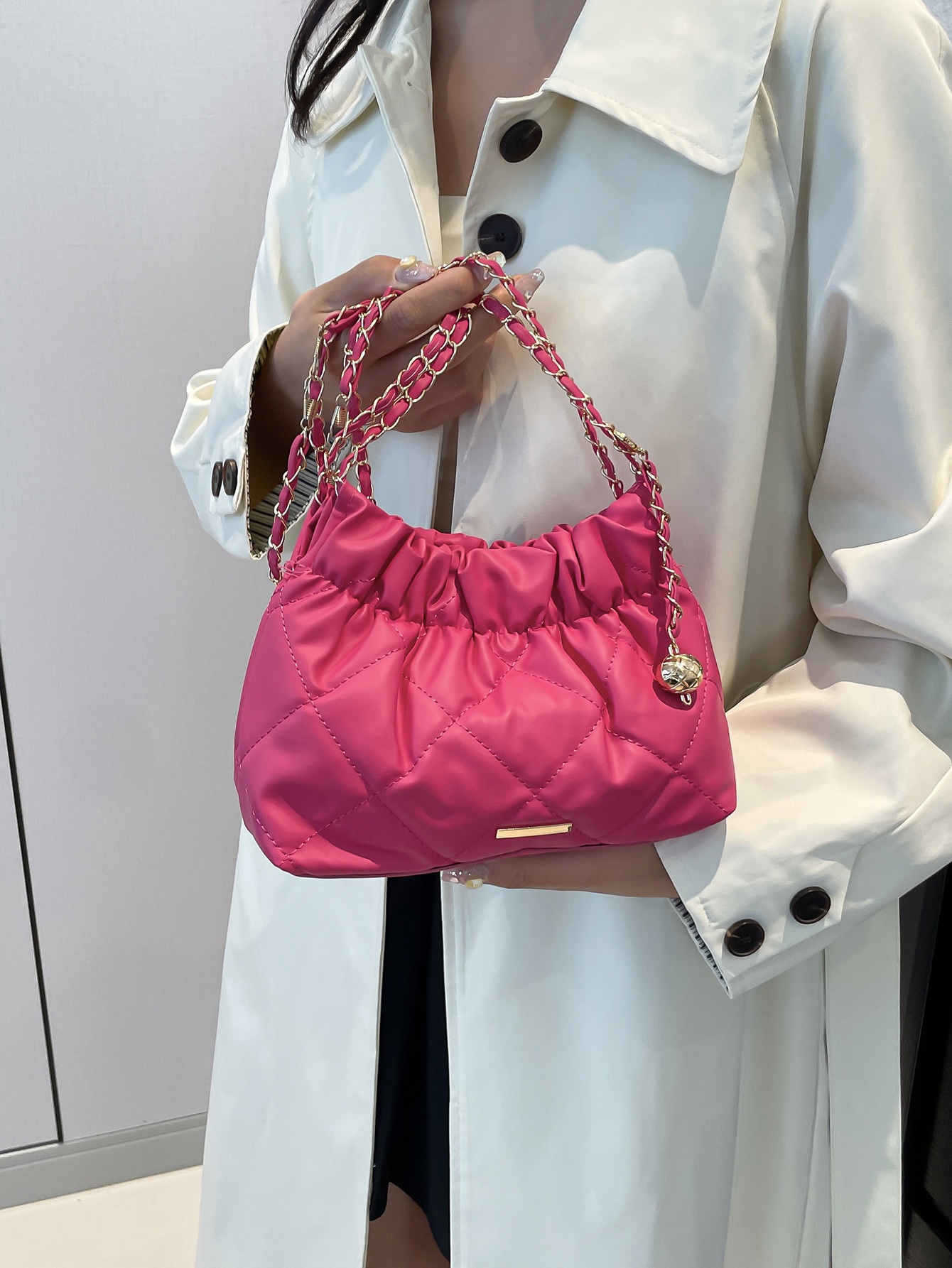 2025 Designer 2024 Bucket 3 New Fashionable Soft Leather Trendy Versatile Chain Crossbody Bag for Women