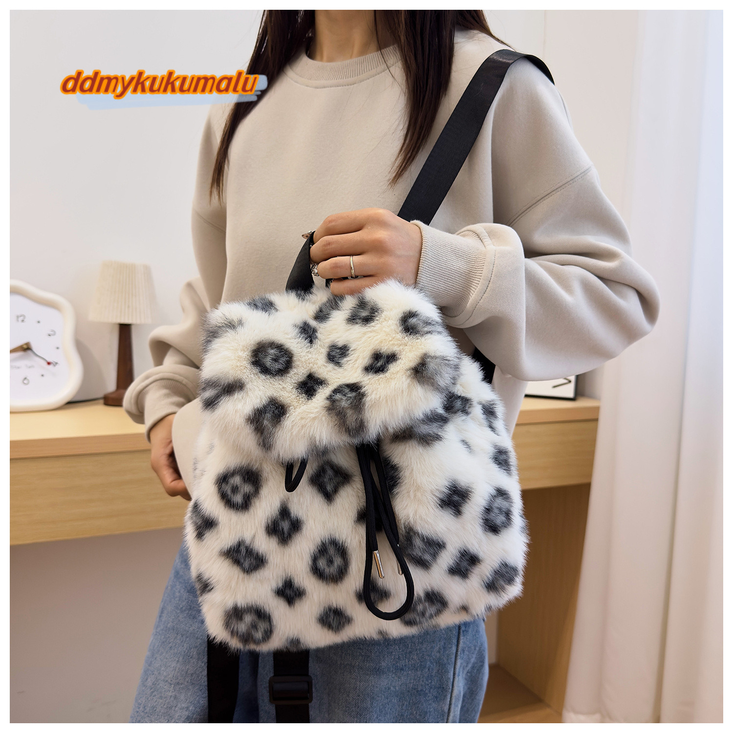 Autumn and winter fur bag new casual small women's versatile Korean version high-end fashion backpack #26 kukumalu