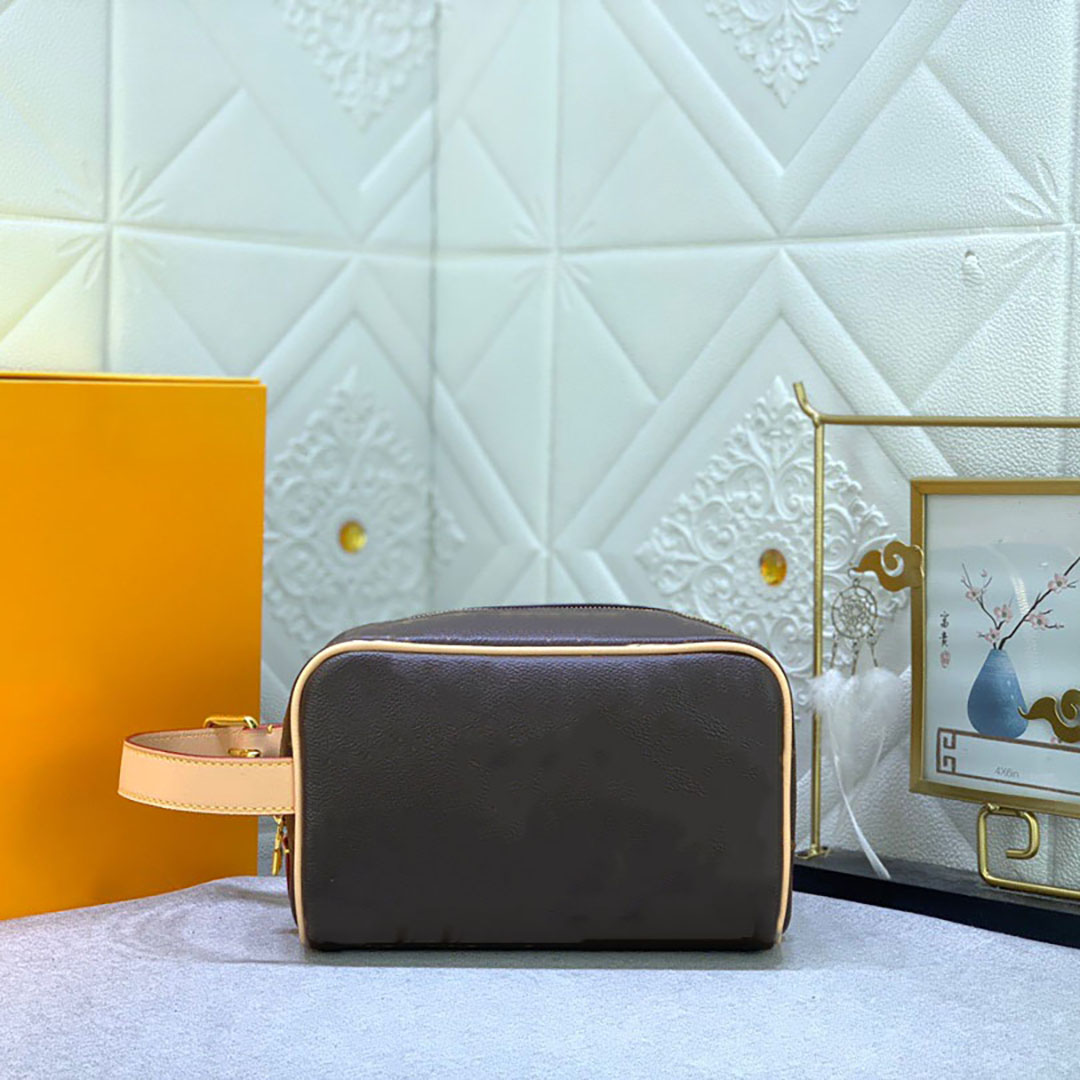 Makeup Bag Designer Cosmetic Bags With Zipper Dopp Kit Clutch Bag Designer Locker Luxuryr Travel kit Women's Genuine Leather Handbag Fashion Versatile Bag