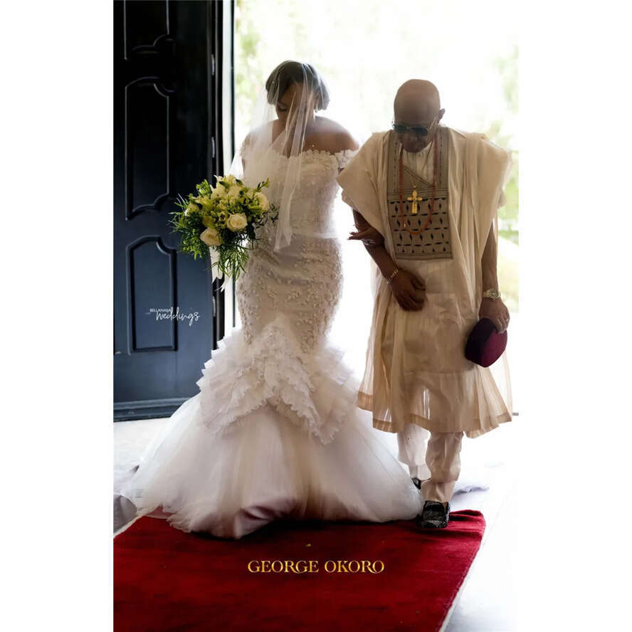 Vintage Off Shoulder Lace Appliqued Mermaid Wedding Dress African 3D Wers Plus Bridal Gow With Sweep Train