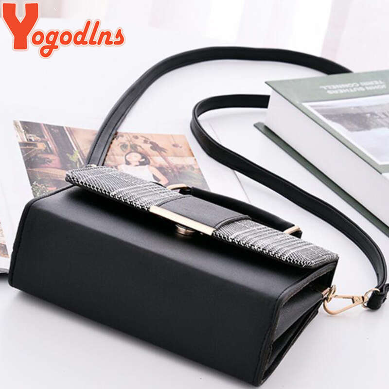 Designer Bag Yogodlns New Retro Plaid Small Square Package Minimalist Fashion Stitching Wild Shoulder Bag Ms. Packet purse luxury bag