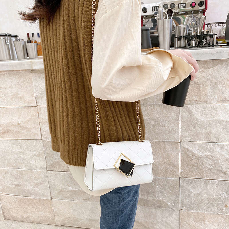 Designer Bag New Fashion Casual High Grade Feeling Checkered Diamond Embroidery Chain One Shoulder Small Square Bag Crossbody Bag tote bag