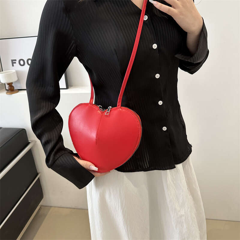 Fashion - Heart-Shaped Crossbody With Wide Shoulder Strap In Solid Color, Versatile Casual Bag For Women