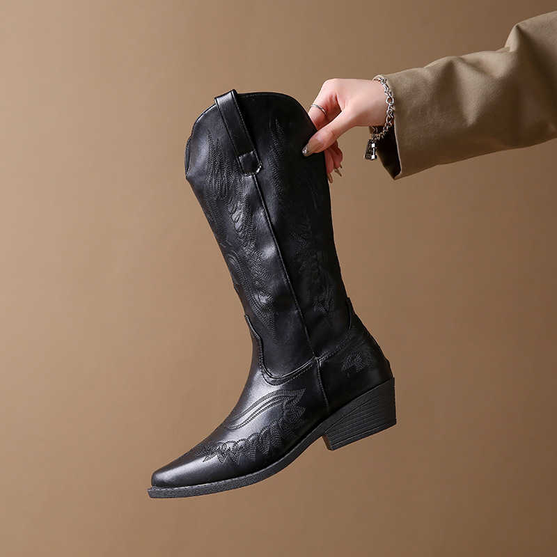 CMM Autumn Winter New Fashion Embroidered Western Cowboy Boots Womens Pointed Middle Barrel Thick Heel Knight Boots