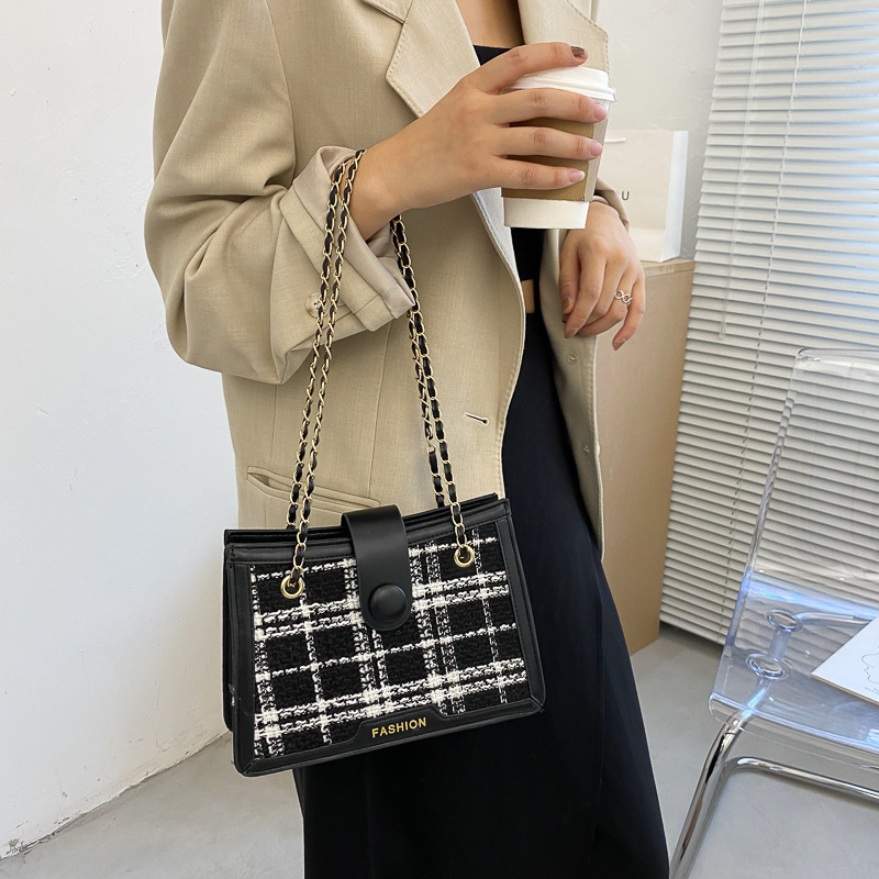 2025S Fashion Designer New Autumn And Winter Minimalist Niche Chain Shoulder Bag For Women