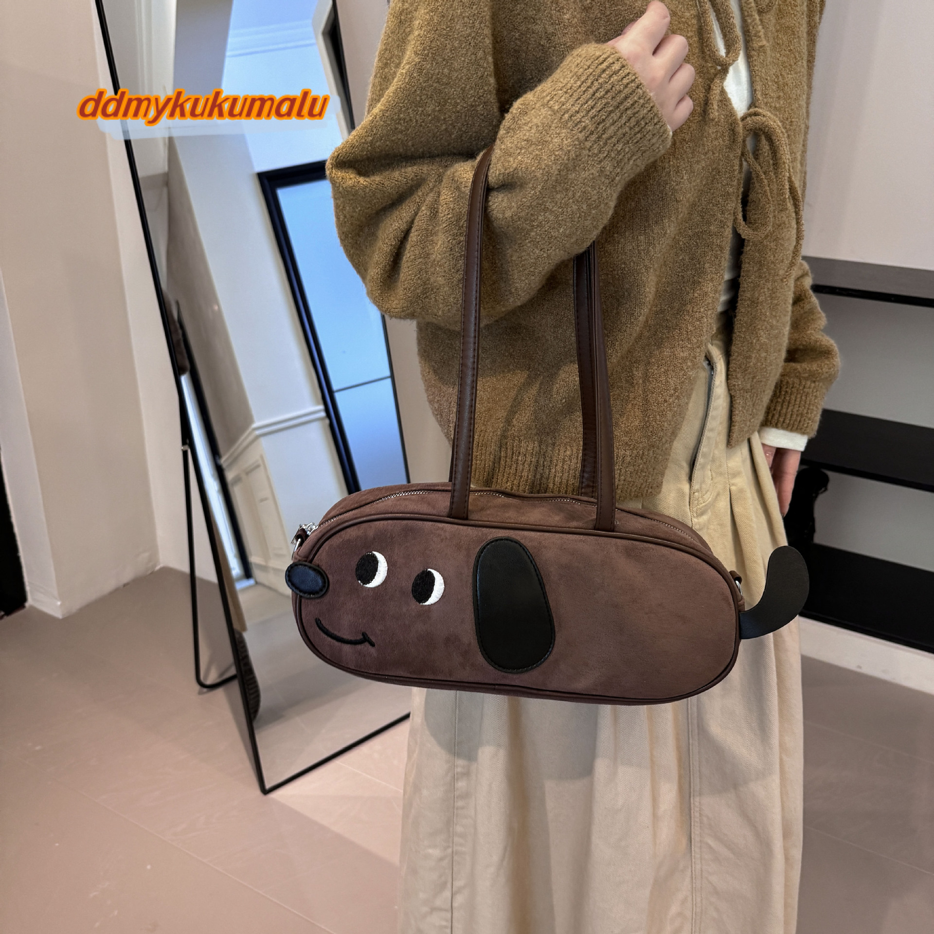 2024 Autumn/Winter Meilad Cute Sausage Stick Underarm Texture Commuter Travel Large Capacity Bag #30 kukumalu