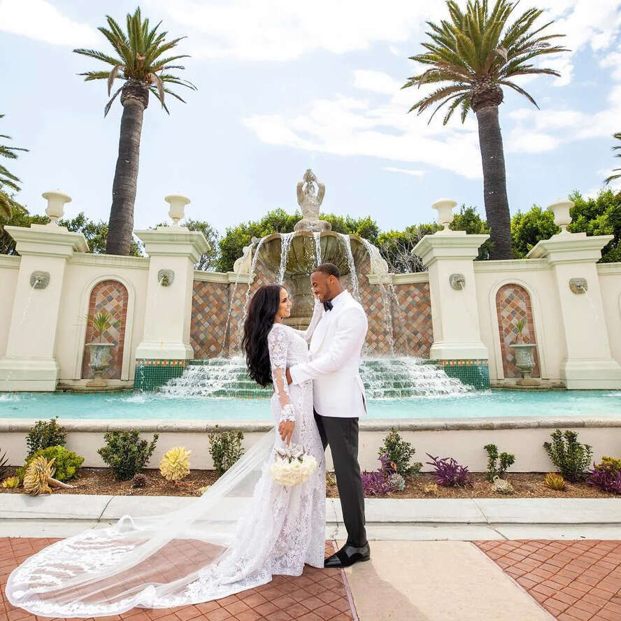 African Full Lace Wedding Dress 2019 Sexy Mermaid Deep V Neck Backless Bridal Gowns With Super Long Sleeves Robe De Soriee