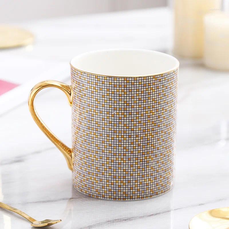 Mugs Mugs Straight European Creative Drawing Gold Edge Ceramic Mark Cup Home Breakfast Afternoon Tea Coffee Set S247236