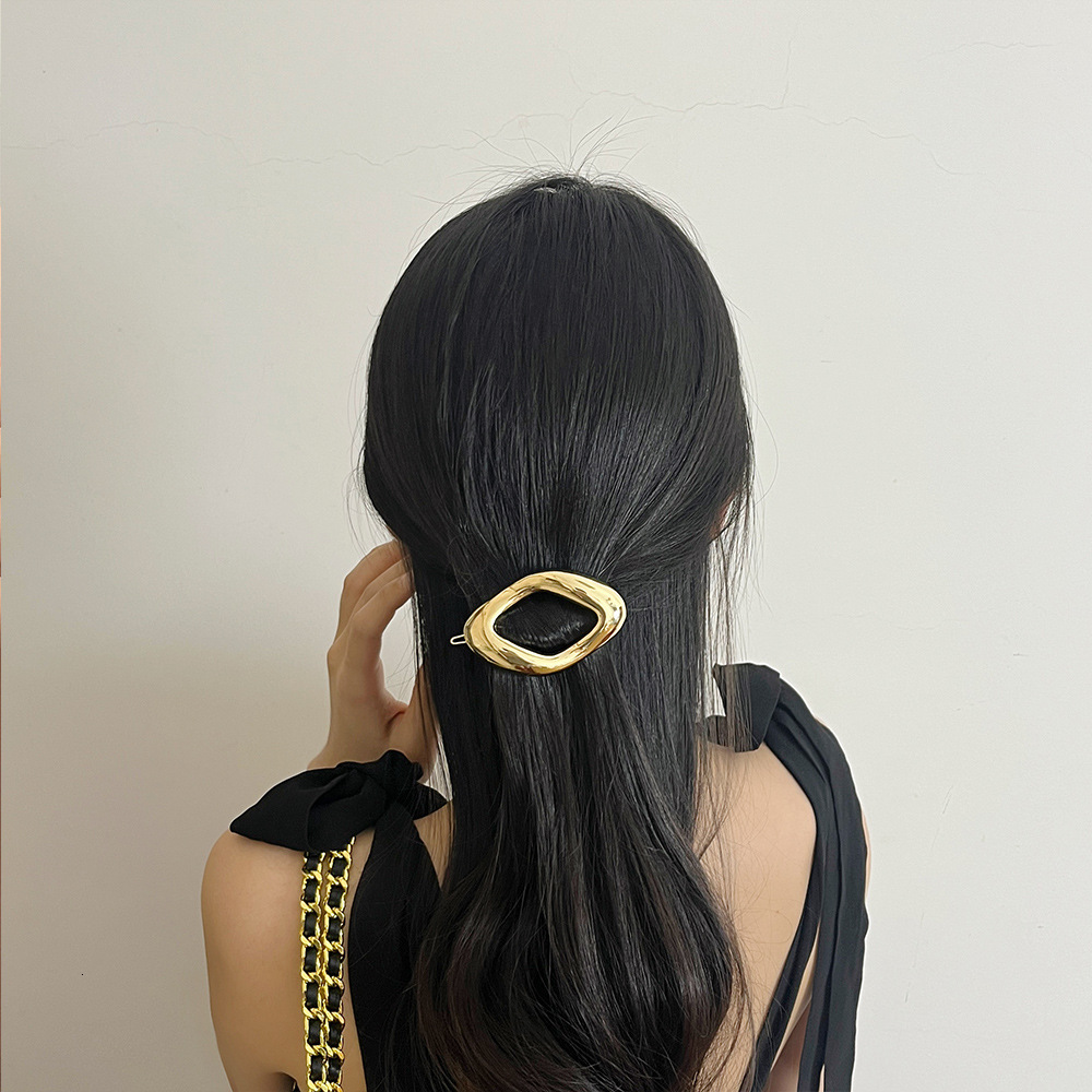 Korean Style Geometric Irregular Elliptical Metal Clip Minimalist High End Cool Accessory Niche Light Luxury Hair F09.18-13.95 624aa