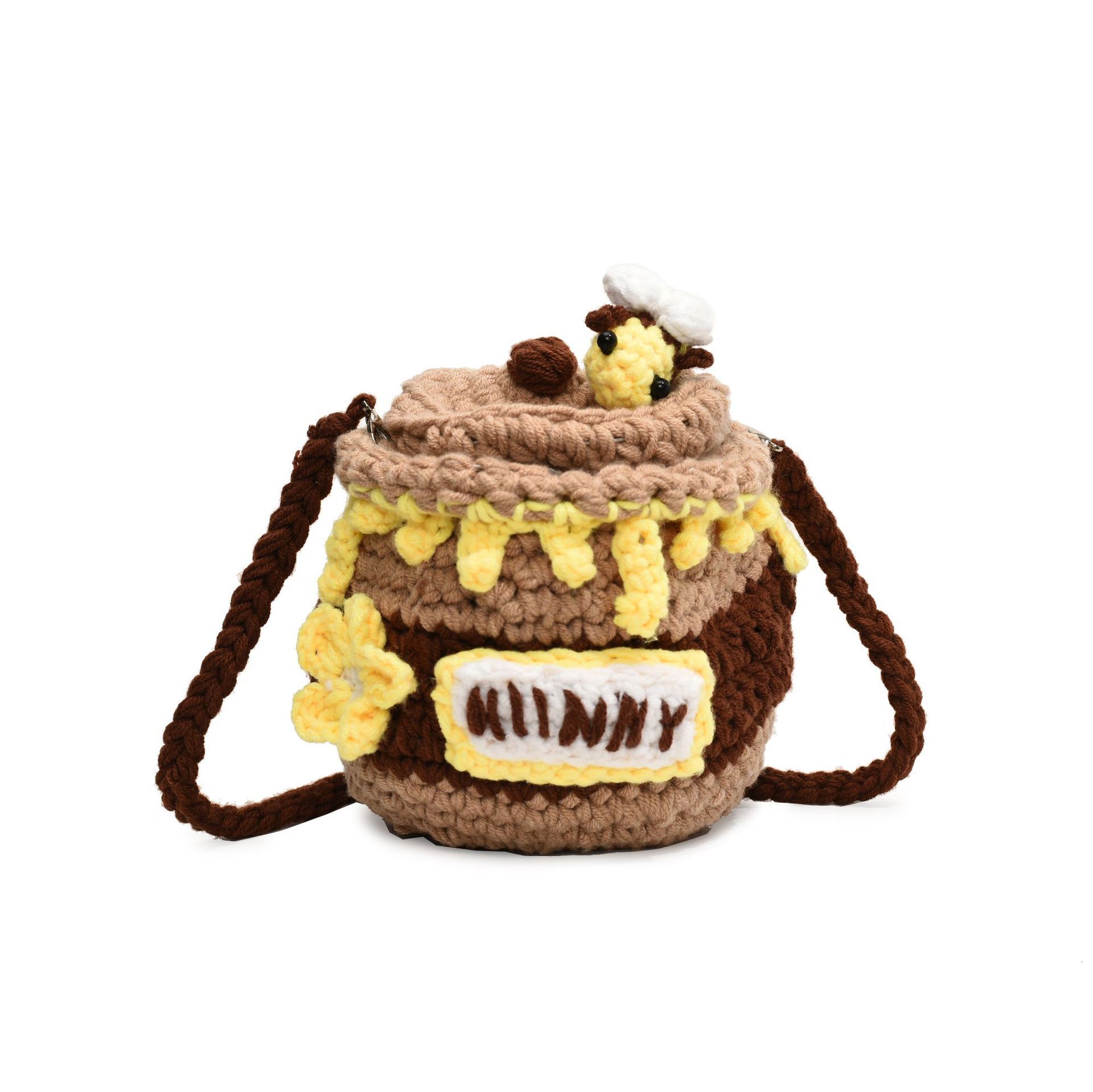 Autumn and winter new yarn handmade crochet honey jar, cute small internet famous bee women's crossbody bag, finished product #28 bb663