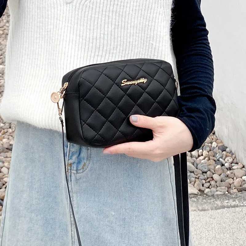 2024 Tassel Small Messenger Bag For Women Trend Lingge Embroidery Camera Female Shoulder Bag Fashion Chain Ladies Crossbody Bags LX241104