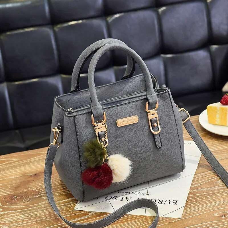 Designer Bag Fashion PU Leather Bucket With Hairball Ornaments Women Handbag Vintage Solid Color Top Handle Shoulder Crossbody Bags purse luxury bag d
