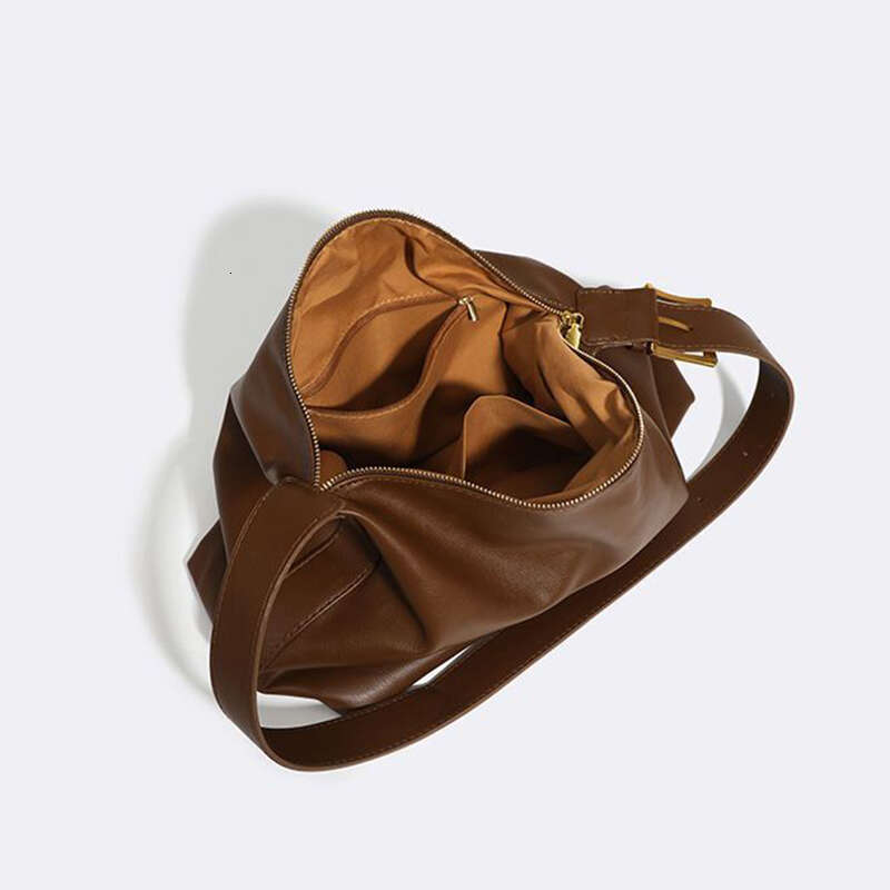 Designer Bag Vintage Big Capaciity Shoulder Bag Soft Leather Crossbody Bag Vintage Armpit Satchel Bag Casual Portable Handbag Purse Bolsa purse luxury