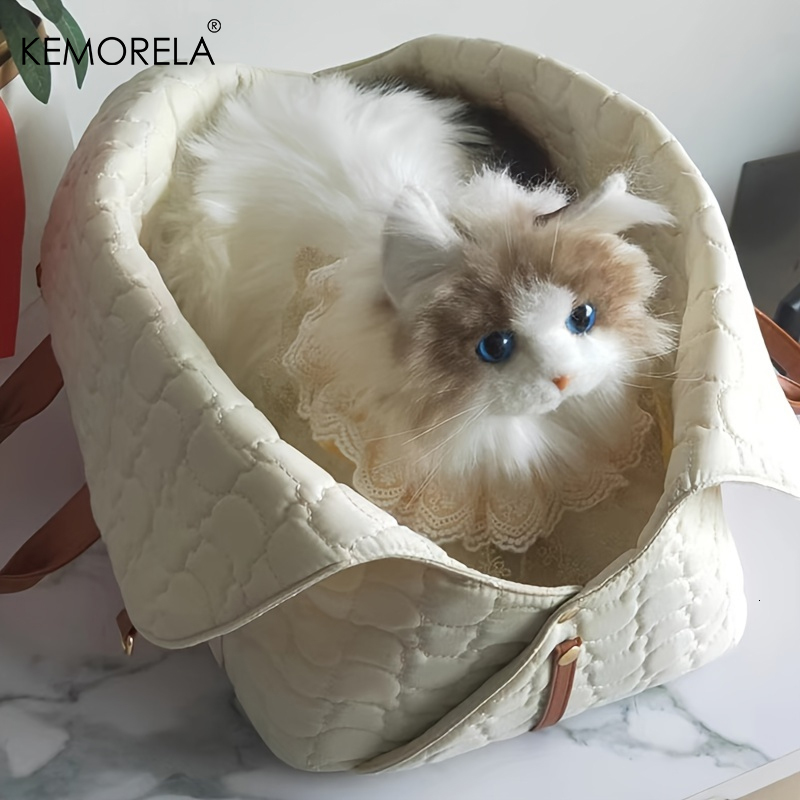 Four Seasons Large Space Designer Breathable Side Opening Portable Cat Shoulder Bag Handbag Pet Travel Supplies