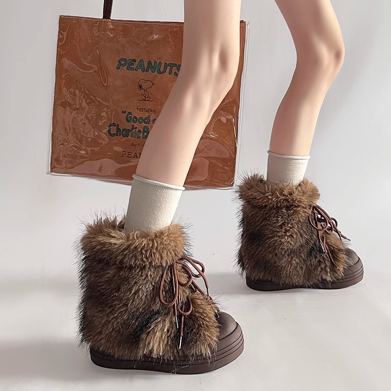 Comfortable Lightweight NEW Warm Thick Soled Fur Snow Boots.