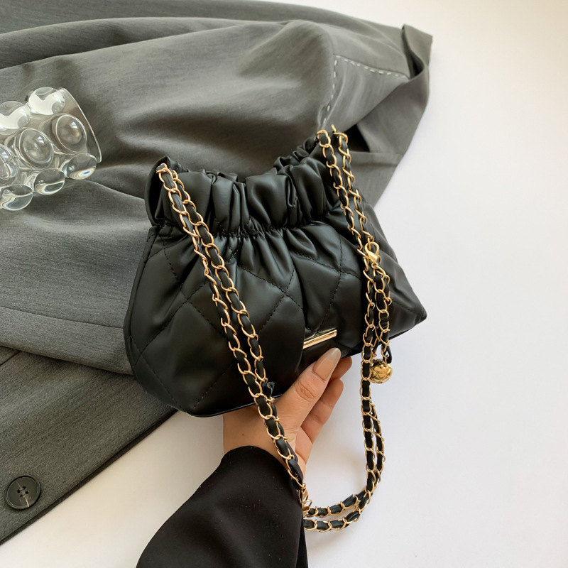 2025 Designer 2024 Bucket 3 New Fashionable Soft Leather Trendy Versatile Chain Crossbody Bag for Women