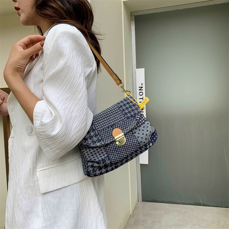 Autumn Large Capacity Versatile Contrasting Denim Casual Small Square Bag