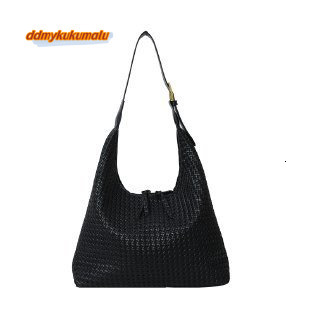 High end, large capacity commuting tote dumpling shoulder women's versatile 2024 armpit bag, niche #31 kukumalu