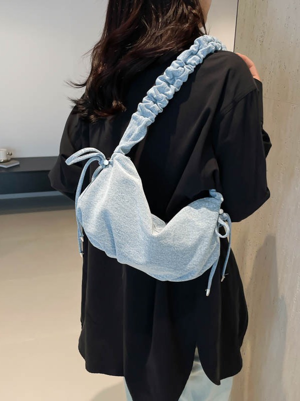 High End Female Niche Texture Crossbody With Folded New Fashionable Commuting Shoulder Versatile Dumpling Bag Bags Designer Handbags