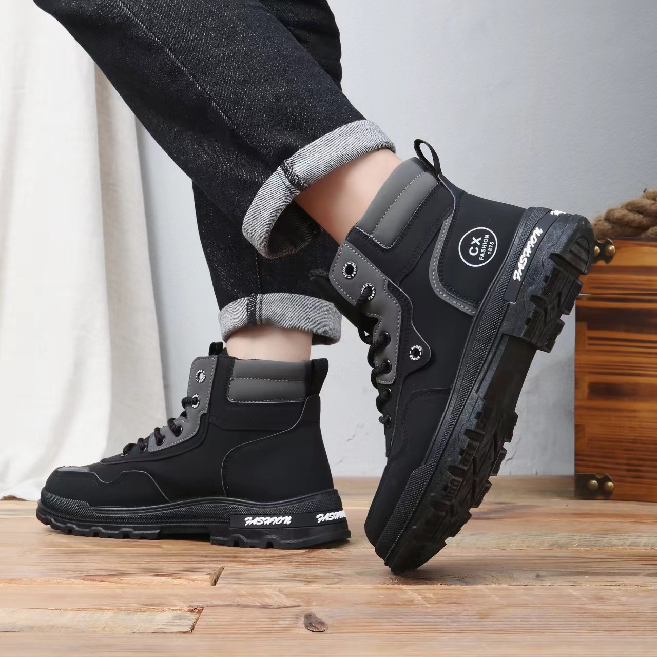 Men's Large Size Versatile Comfortable Casual Boots.