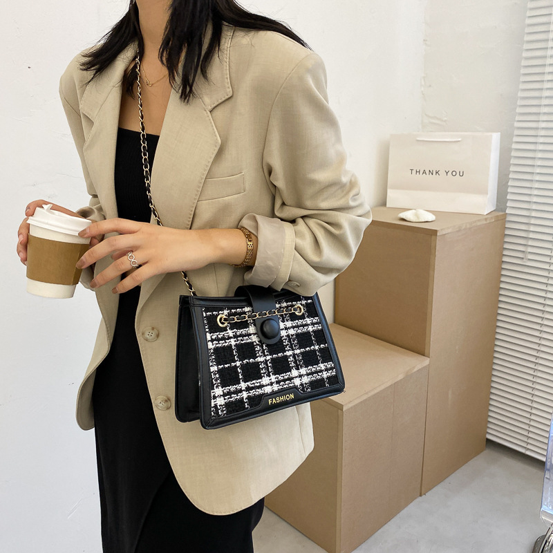 2025S Fashion Designer New Autumn And Winter Minimalist Niche Chain Shoulder Bag For Women