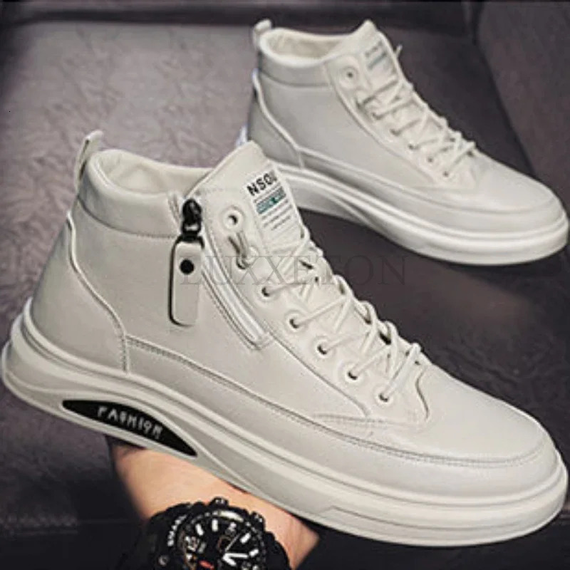 Men leather casual shoes 2024 fashionable and comfortable soft men high top side zipper mid sports 241104