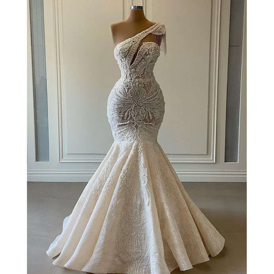 Urious Lace Beaded Wedding Dresses One Shoulder Mermaid Bridal Gowns Crystal Beads Sequin Sweep Train Real Picture Robe De Mariee