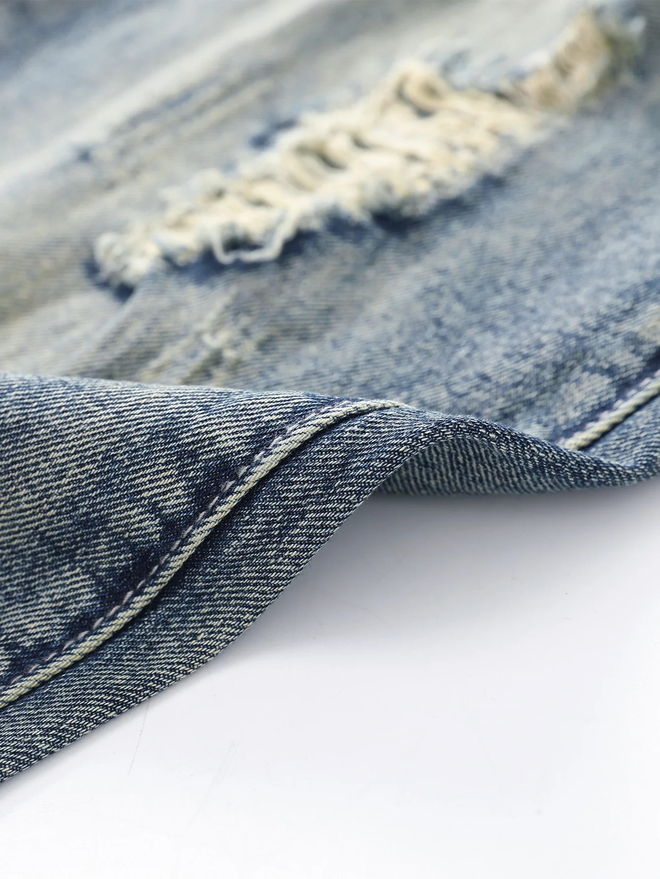 Mens Straight Non-Stretch Cotton Causal Fashion Slashed and Ripped Denim Pants Jeans 240319