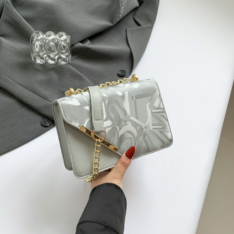 2025 Designer 2024 new 3 summer small square niche design trendy crossbody shoulder women's bag