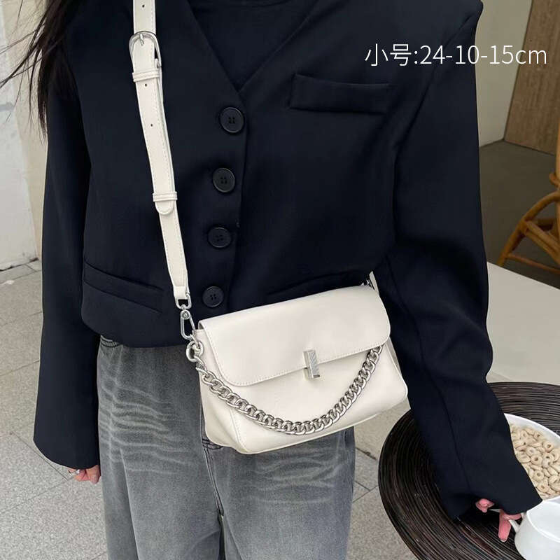 womens Soft leather women's crossbody for women 2024 new style armpit niche high-end sense large capacity commuting chain bag best quality