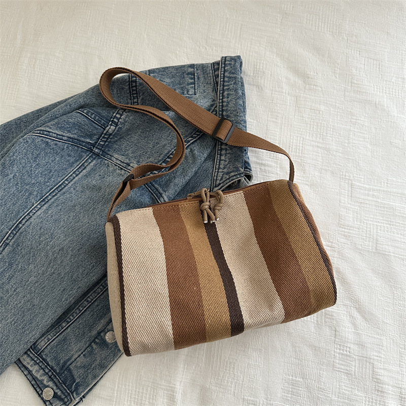 2025 Designer Autumn 3 New 2024 Large Capacity Women's Canvas Contrast Striped Single Shoulder Crossbody Bag