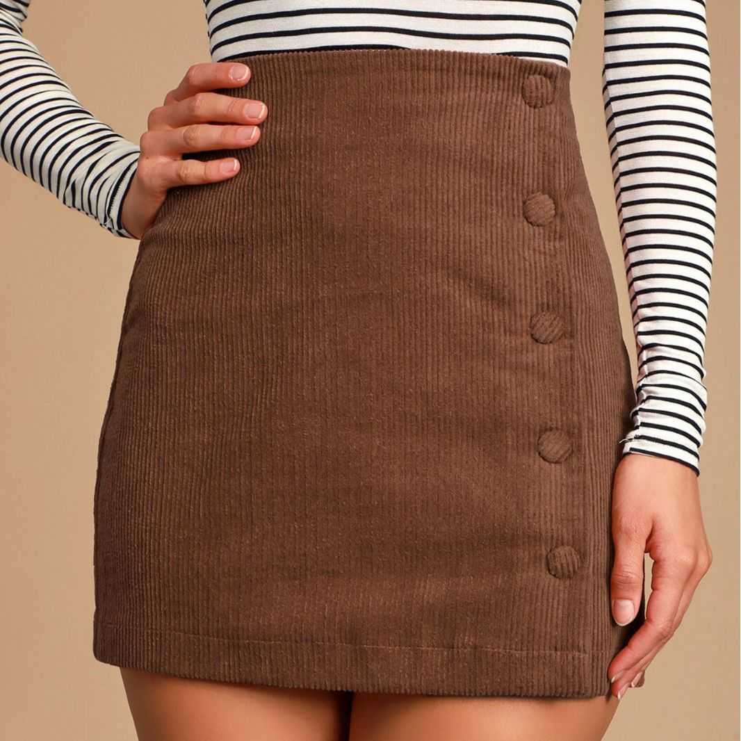 WoMens Corduroy Half Short Skirt Autumn Winter Solid Color Hip-hugging Skirt Cloth Buckle Zipper Skirt High Waist Slimming Hip Skirt 241023