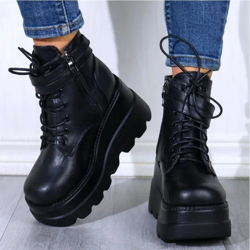 Gothic Black Boots Ankle Shoes on Heels Platform Sneakers y for Women Casual Rock Booties 241104
